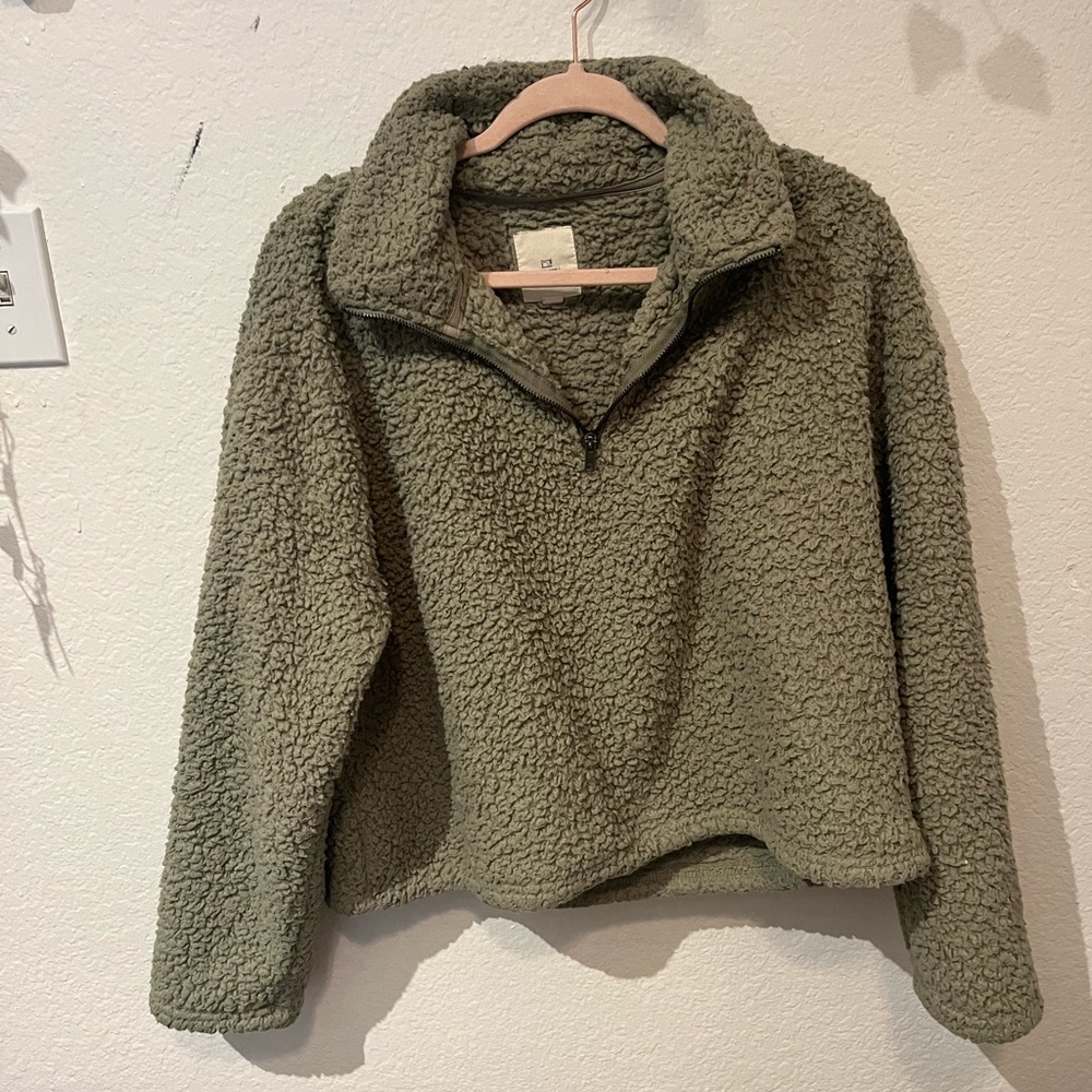 teddy bear green cropped sweater—>M